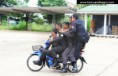 /album/srandovni-a-hloupe-napady/police-patrol-in-the-field-polizeistreife-im-bereich-patrouille-de-la-police-dans-le-domaine-policejni-hlidka-v-terenu-jpg/